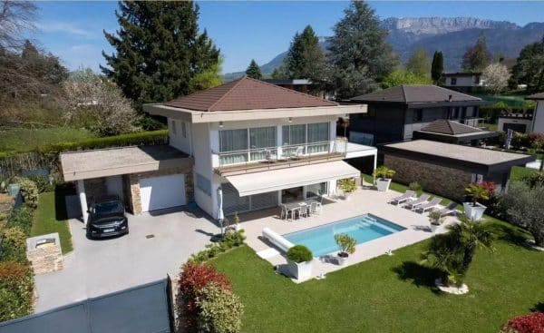 piscine coque SYBILLE vue aérienne