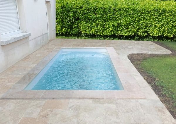mini piscine coque GISELE vue face