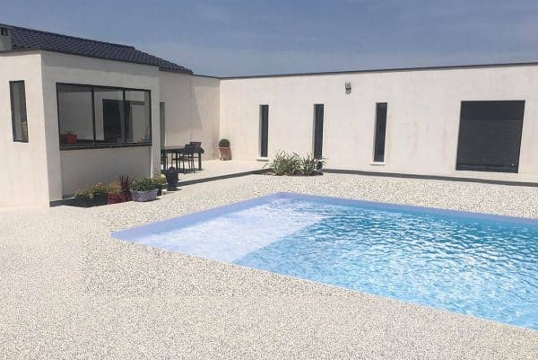 piscine coque ARMANDE maison neuve. Les piscines de COLETTE