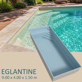Presentation Piscine coque ÉGLANTINE 9 x 4 x 1,50 m avec escalier d'angle, banquette